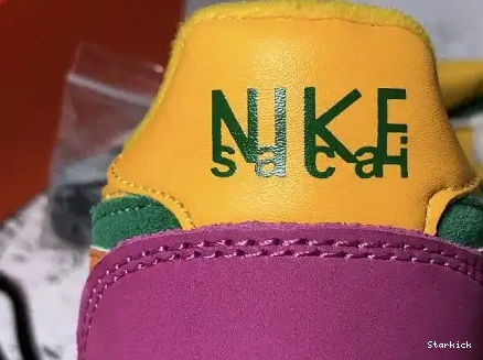 Waffle  LD Nike Green BV0073-301 Pine Sacai 0326